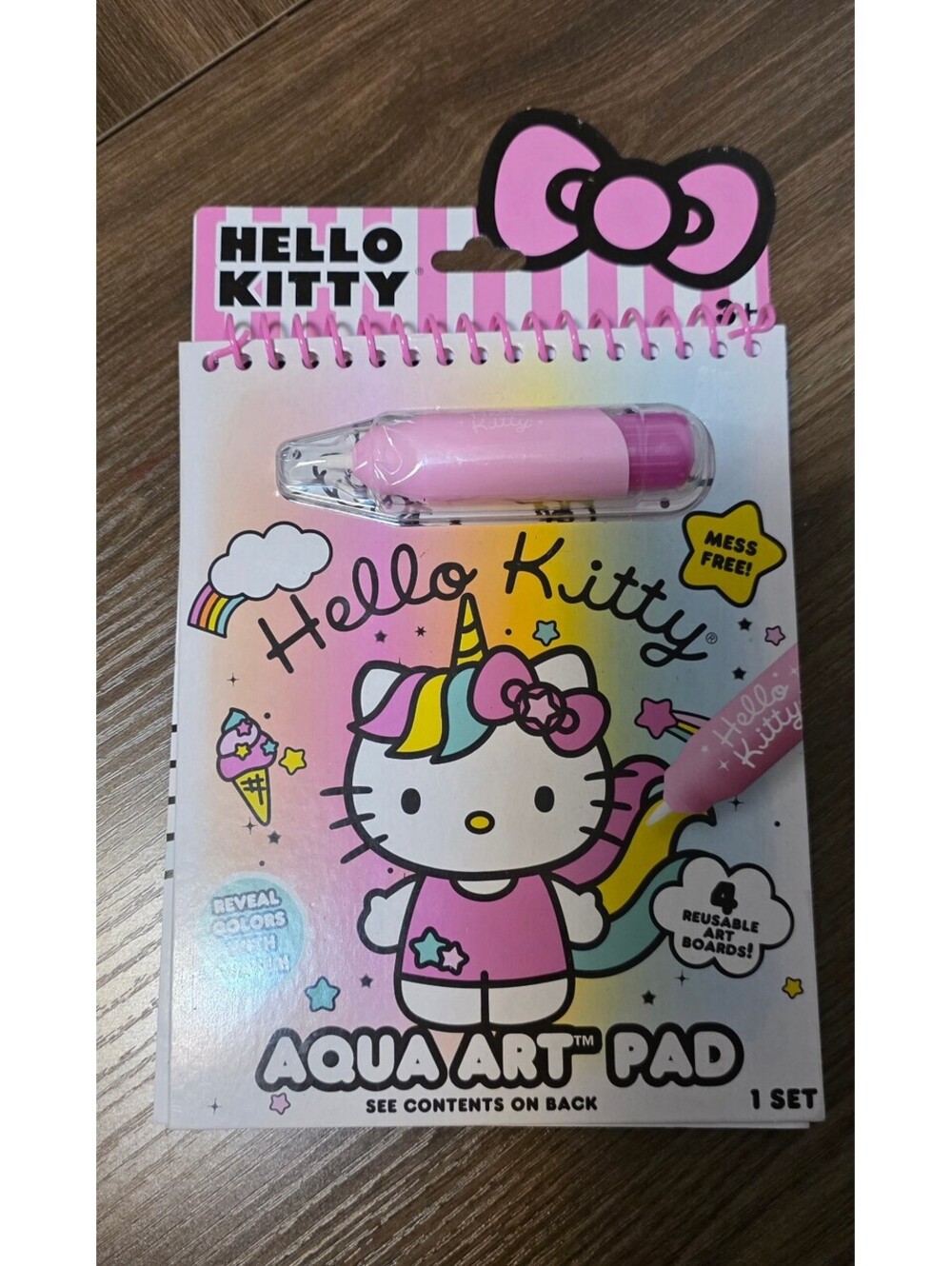 Hello Kitty Aqua Art Pad Rainbow Surprise